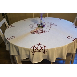 Obrus biały ze wzorem MM